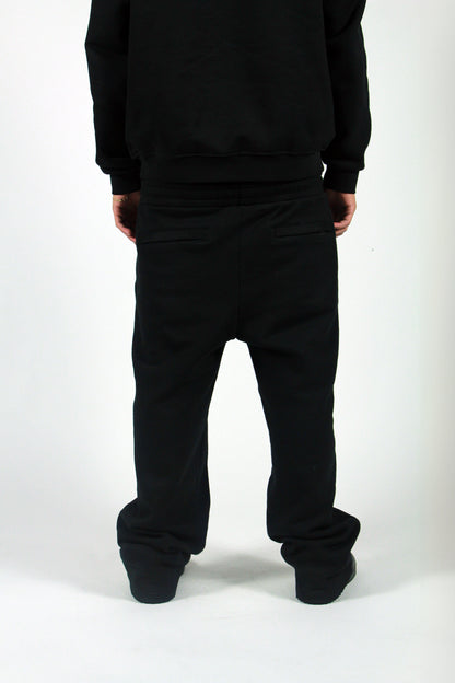001 SWEATS BLACK