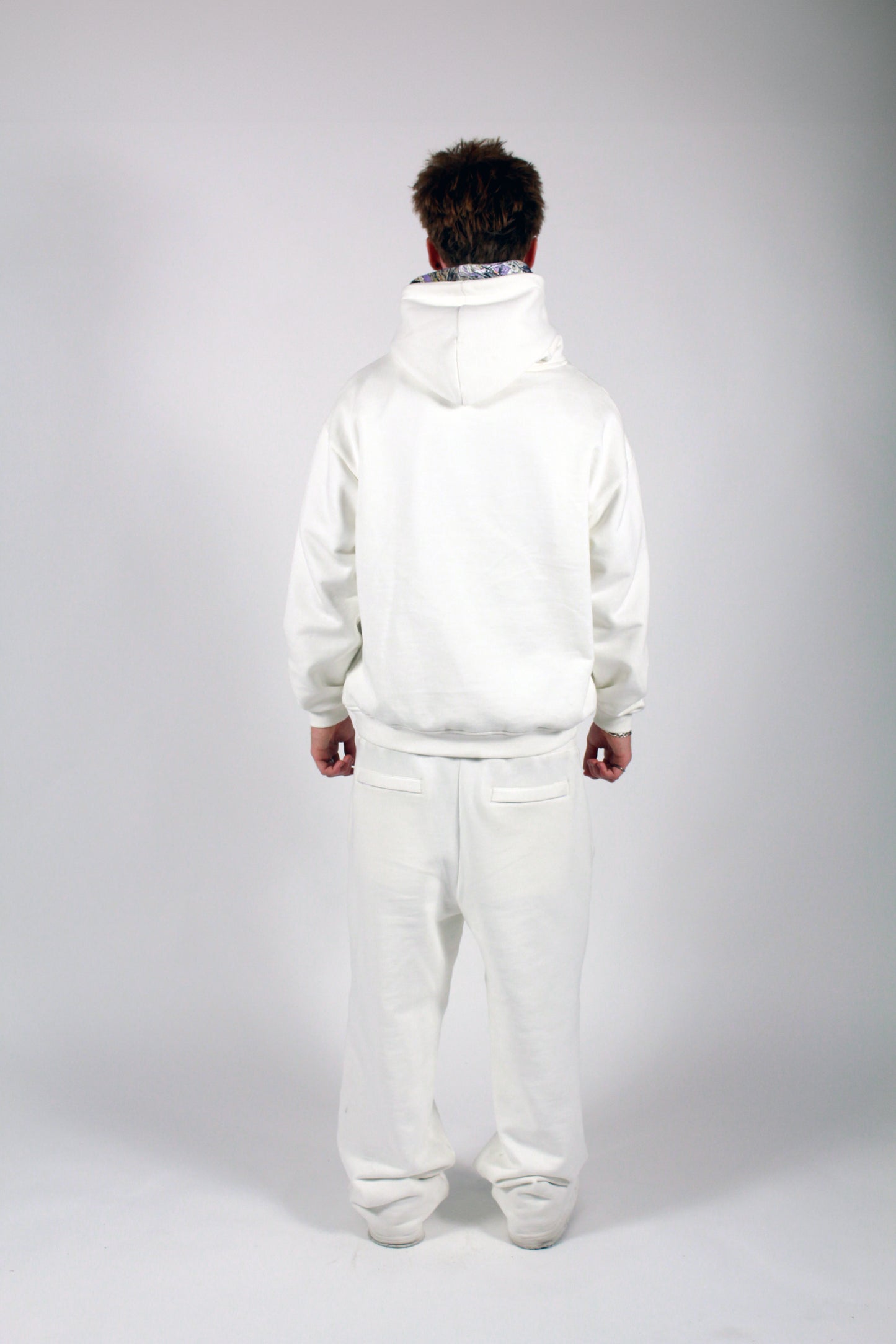001 SET WHITE