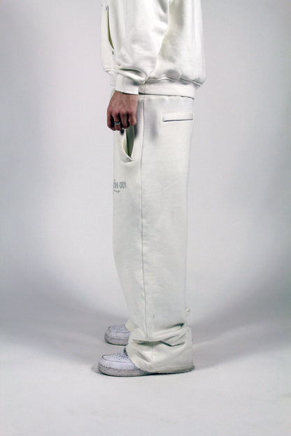 001 SWEATS WHITE